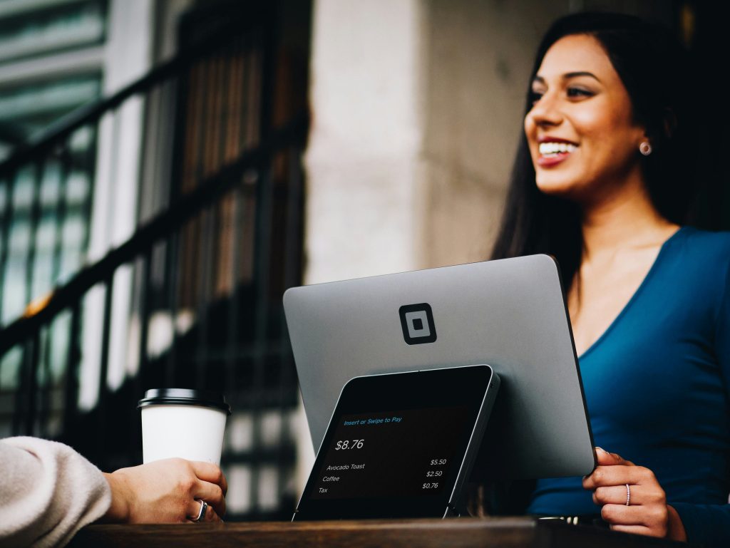 Optimización de Costos en la Atención al Cliente en México a través de Agentes de IA